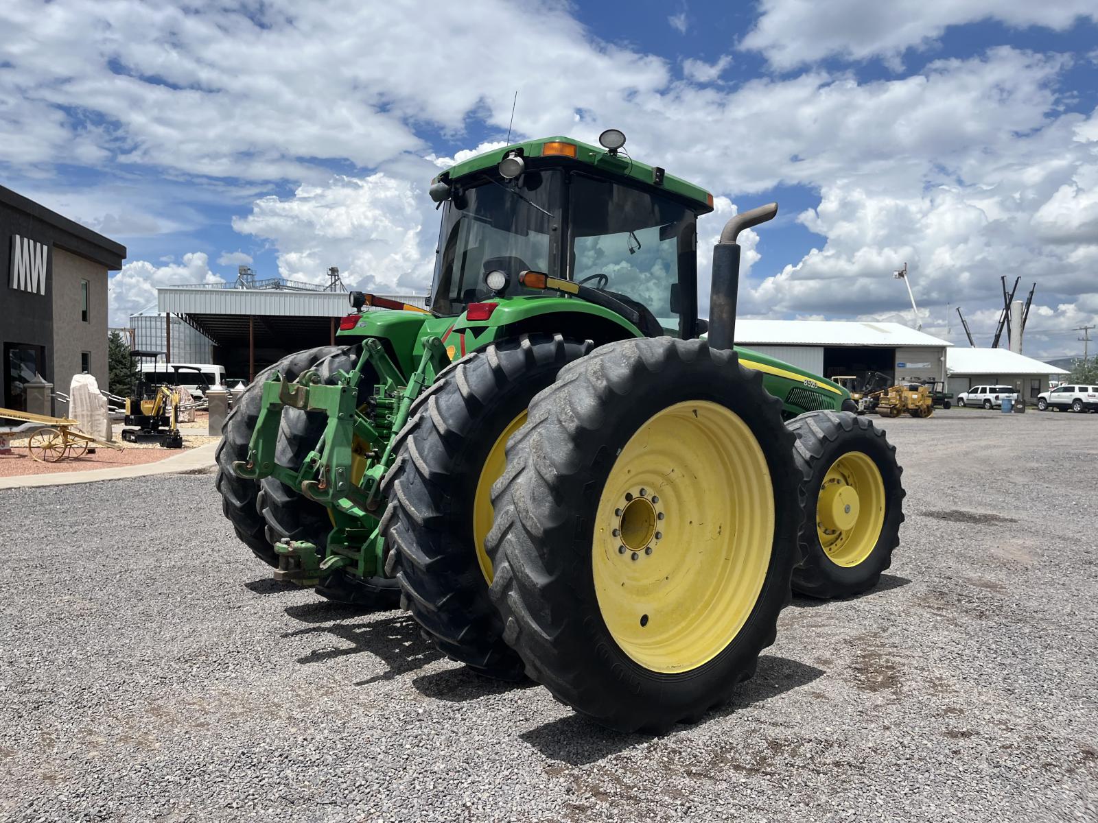 ./imagenes/INVOICE/2019/13516/JOHN DEERE 8520 (4).JPG